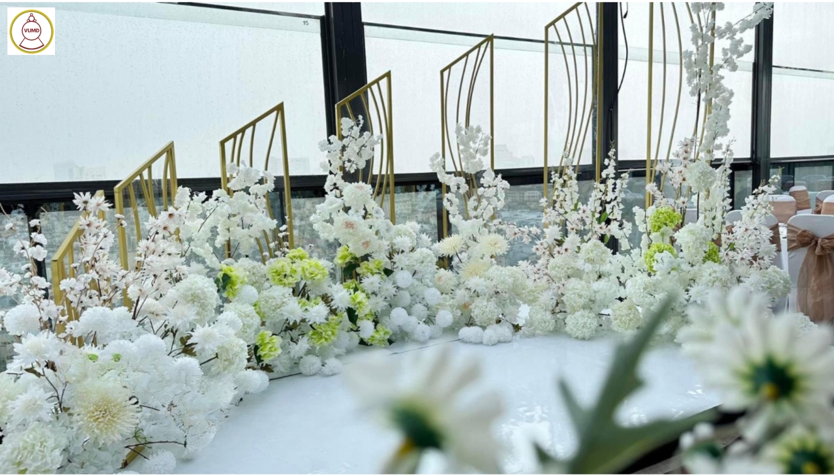 Background hoa lụa sang trọng